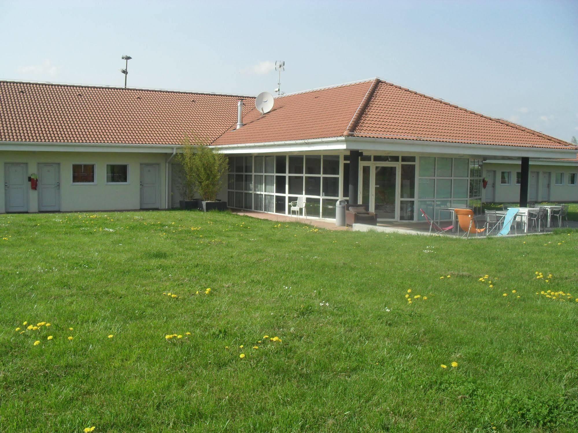 Hotel Evan Lempdes sur Allagnon Exterior photo
